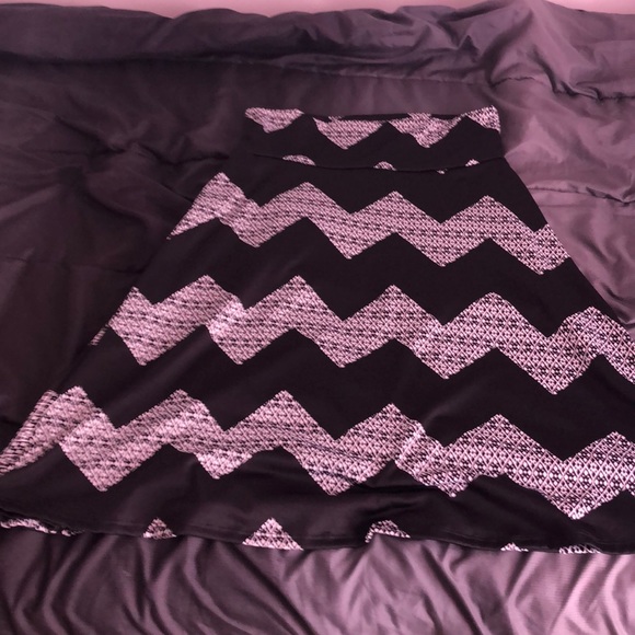 Lularoe skirt - Picture 1 of 3